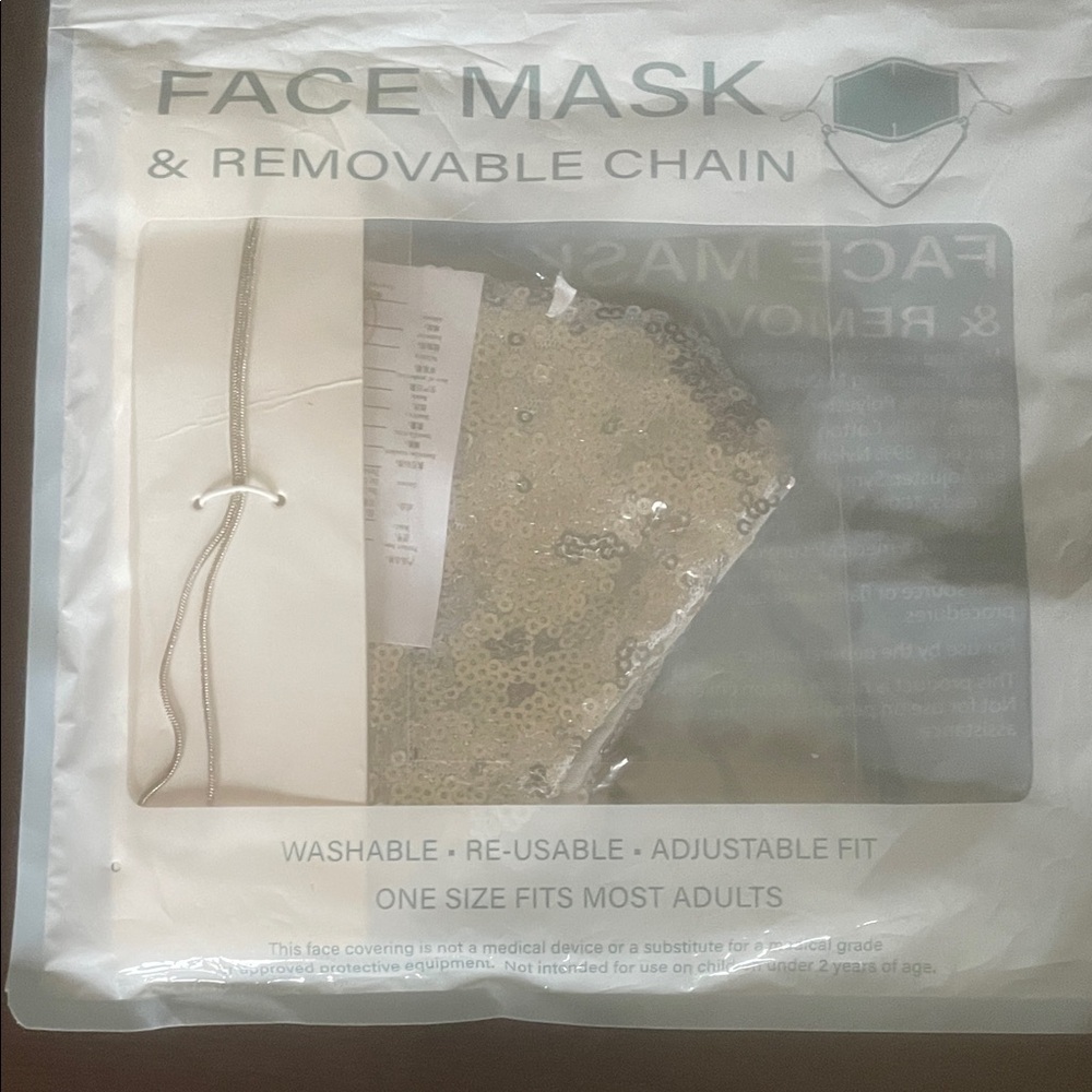 Face Mask with Removable Chain
